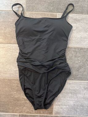 La Blanca Classic Black One-Piece Swimsuit - Women's Swim, 10
